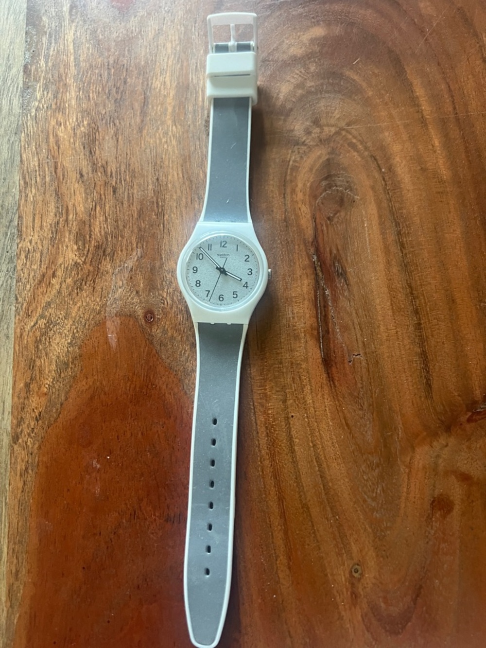 Swatch Men's White and Gray Minimalist Analog Watch
